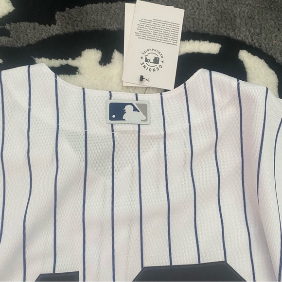 Nike New York Yankees White/Navy Home Player Jersey - Picture 8 of 10